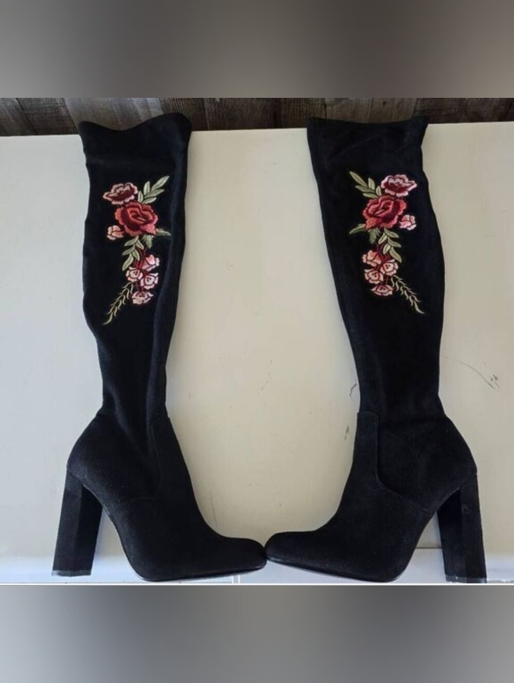 Steve Madden Mozee Black Faux Suede Embroidered Rose Over The Knee Boots 7.5 NWO